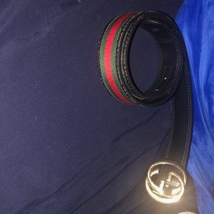 Red and green leather Gucci belt